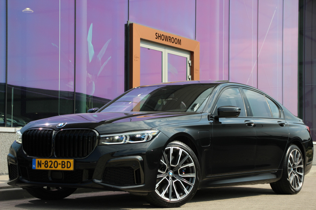 BMW 7 Serie 745e high executive | bowers & wilkins | schuifdak | massage | soft close