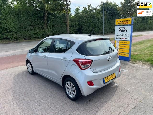 Hyundai I 10 1.0i i-motion comfort plus nieuwe model