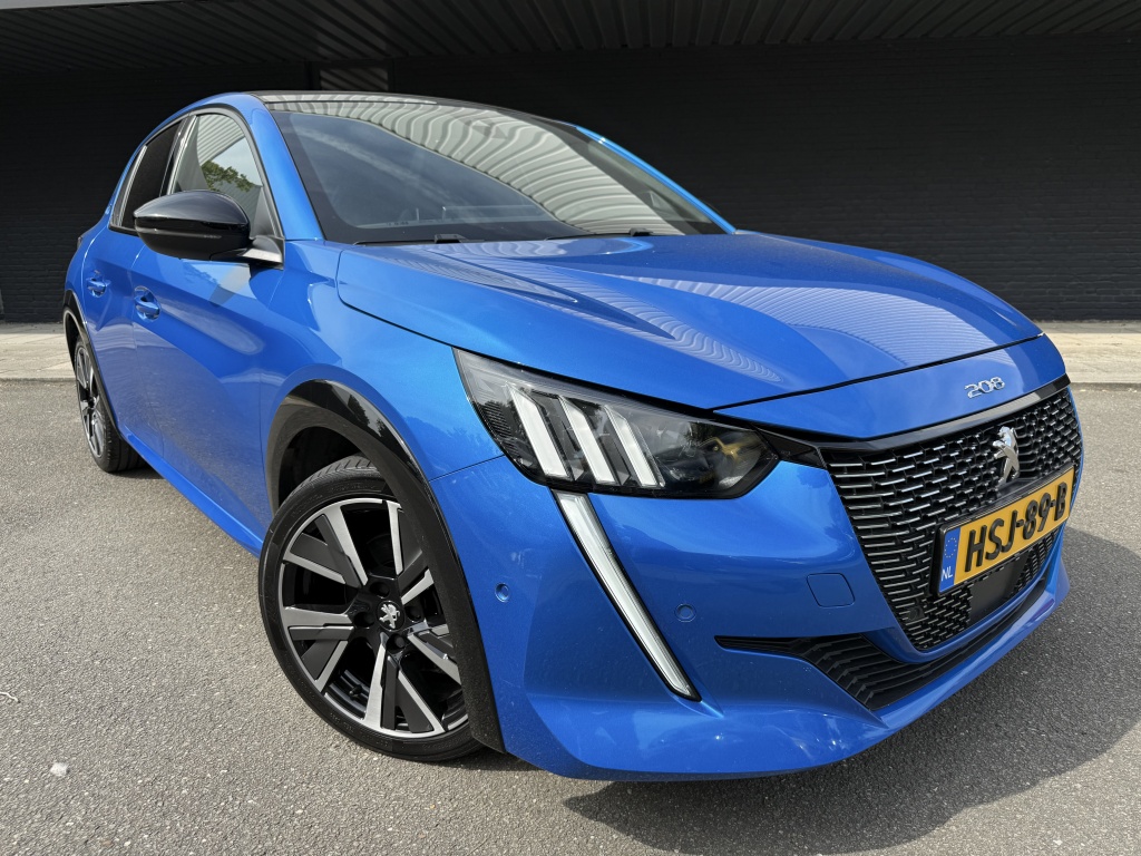 Peugeot 208 1.2 puretech gt // automaat // panoramadak //