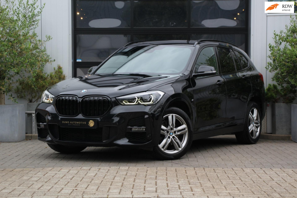 BMW X1 sdrive18i m sport - pano - leder - led - headup - navi plus - full option!!