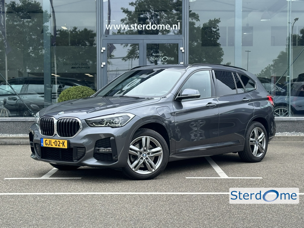 BMW X1 xdrive25e edrive edition l head -up i cruise control i stoelverwarming i naviagtie plus i bmw led i shadow line i i parkeersensoren i alarm i hifi audio i