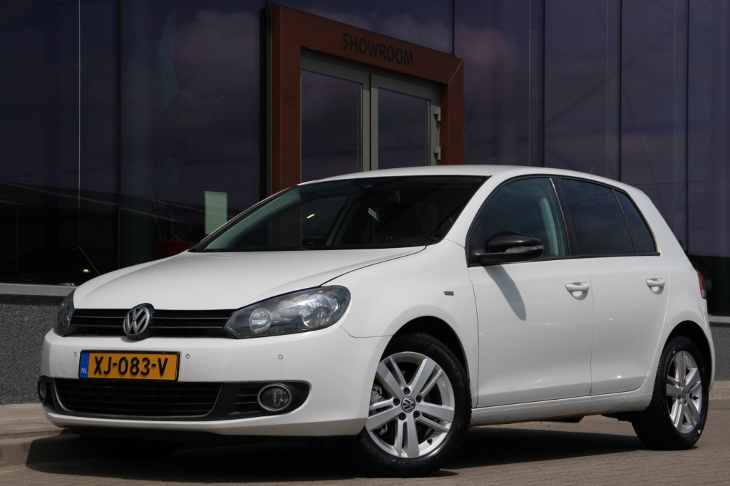 Volkswagen Golf 1.4 tsi highline | navi | cruise | pdc |