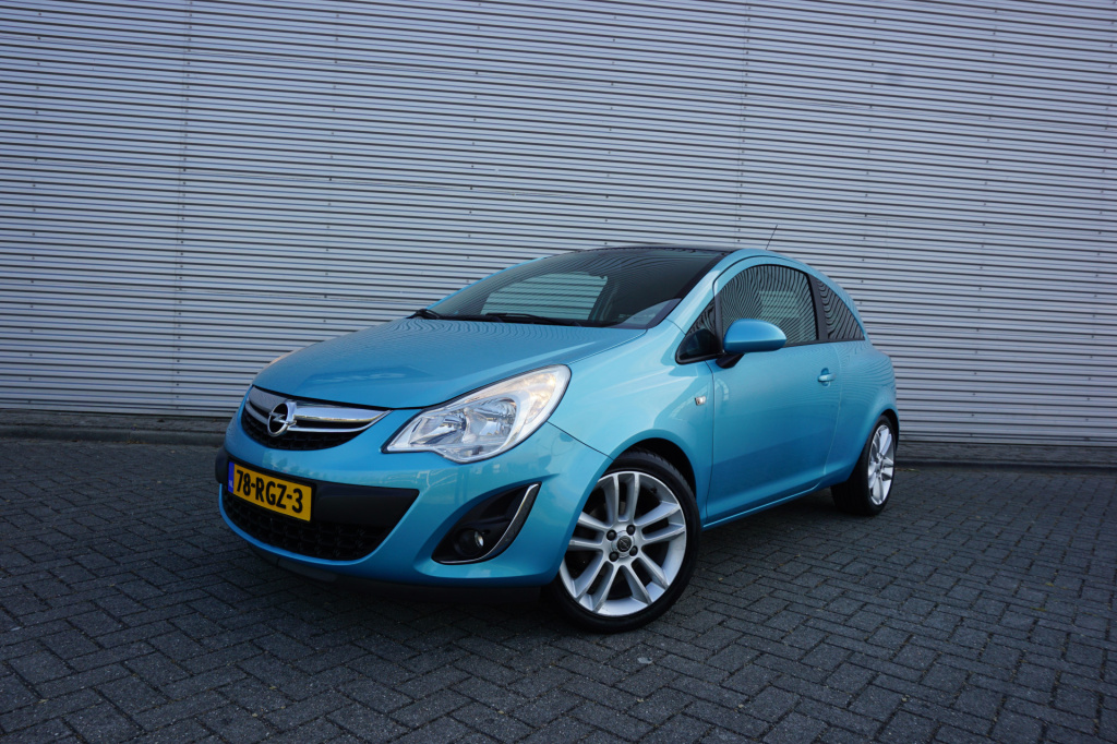 Opel Corsa 1.4-16v color edition airco / elektr. ramen / lm velgen / nap