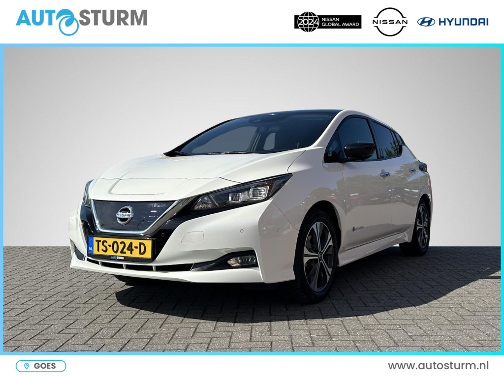 Nissan Leaf tekna 40 kwh | trekhaak | adapt. cruise control | 360° camera | dodehoek detectie | stuur- + stoelverwarming | rijklaarprijs!
