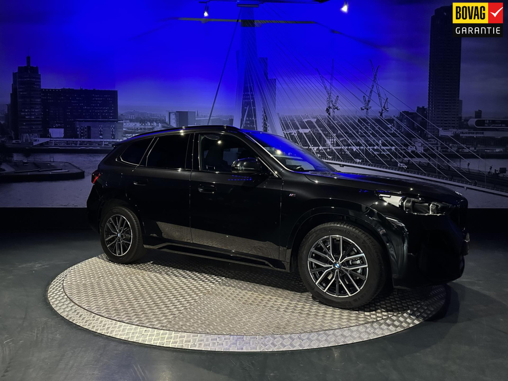 BMW X1 sdrive20i m sport *h&k*hud*elecstoelverst*winterpack*3dview*
