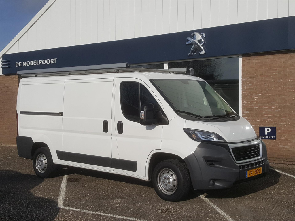 Peugeot Boxer gb 333 hdi-110pk xr profit+ l2h1 3-zits navi | kastinbouw | imperiaal | trekhaak | airco