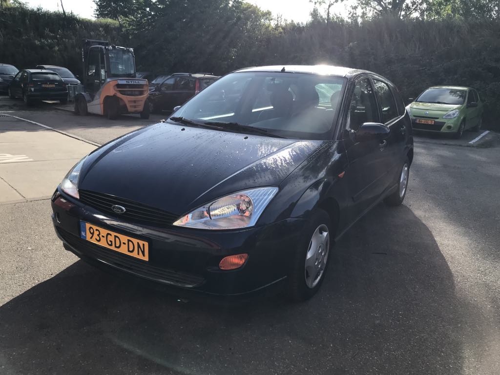 Ford Focus 1.6-16v ambiente