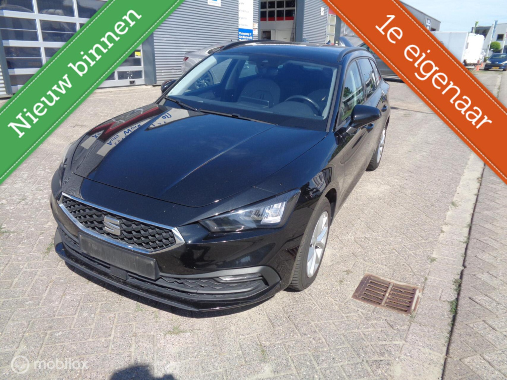 Seat Leon Sportstourer 1.5 tsi style business/airco/lm velgen/carplay/pdc/cruise/1st eig/full led/virtual/navigatie/key less