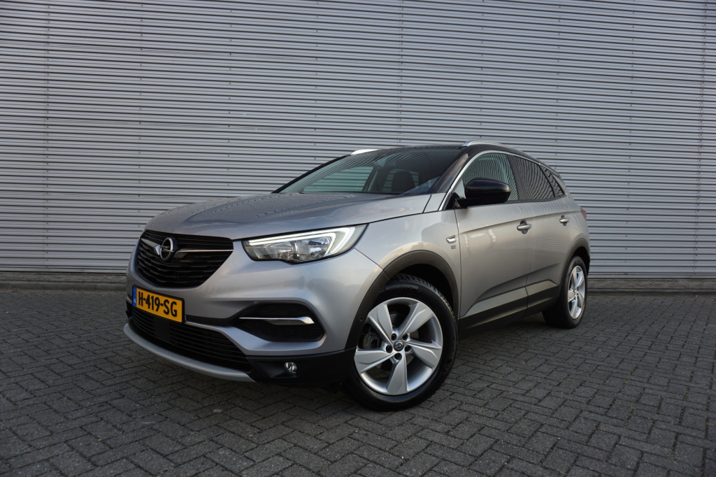Opel Grandland X 1.2 turbo 120 jaar edition climate / navi / carplay / cruise / stoelverw. / trekhaak
