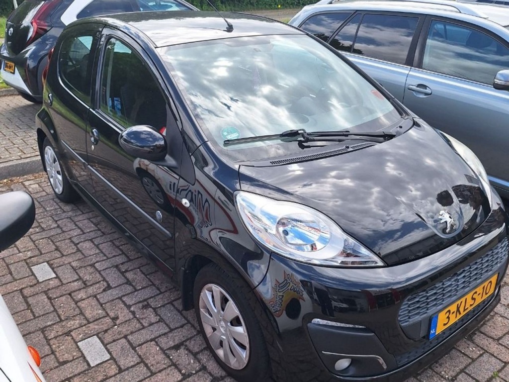 Peugeot 107 1.0 envy