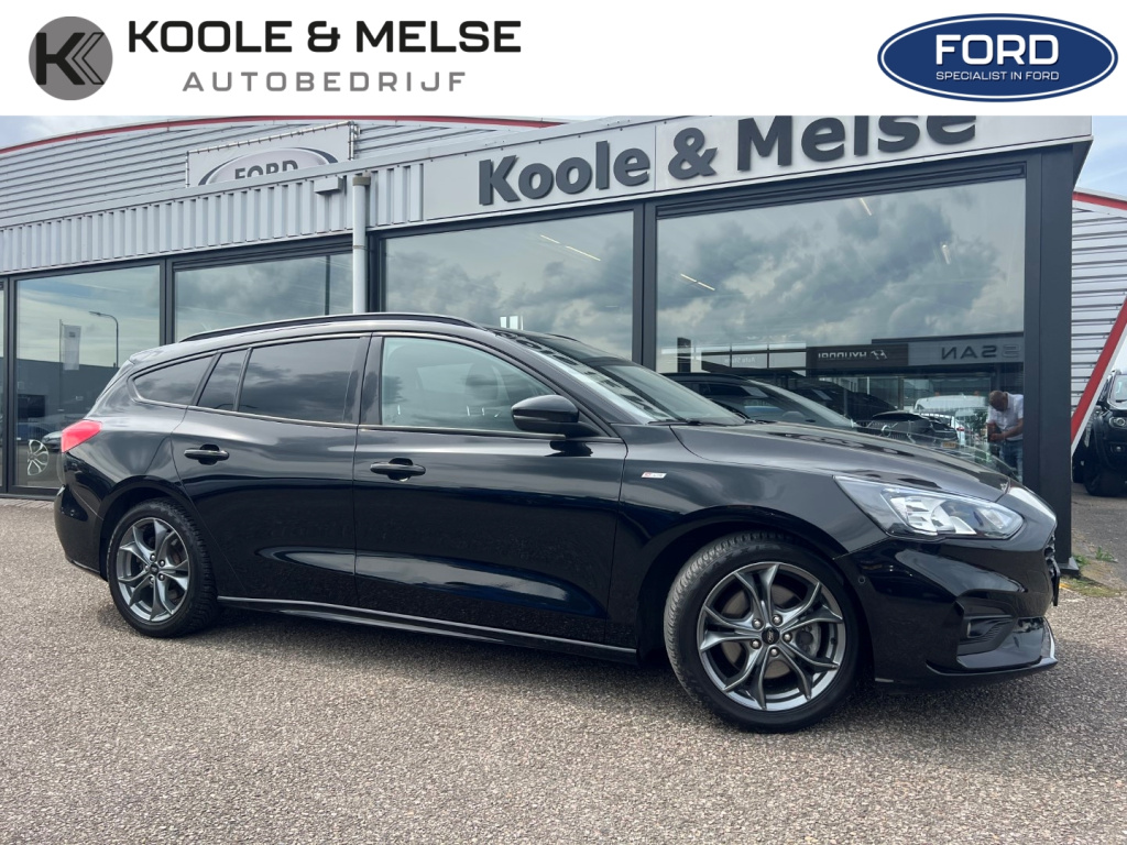 Ford Focus wagon 1.0 ecoboost hybrid 125pk st line business , trekhaak , winterpack