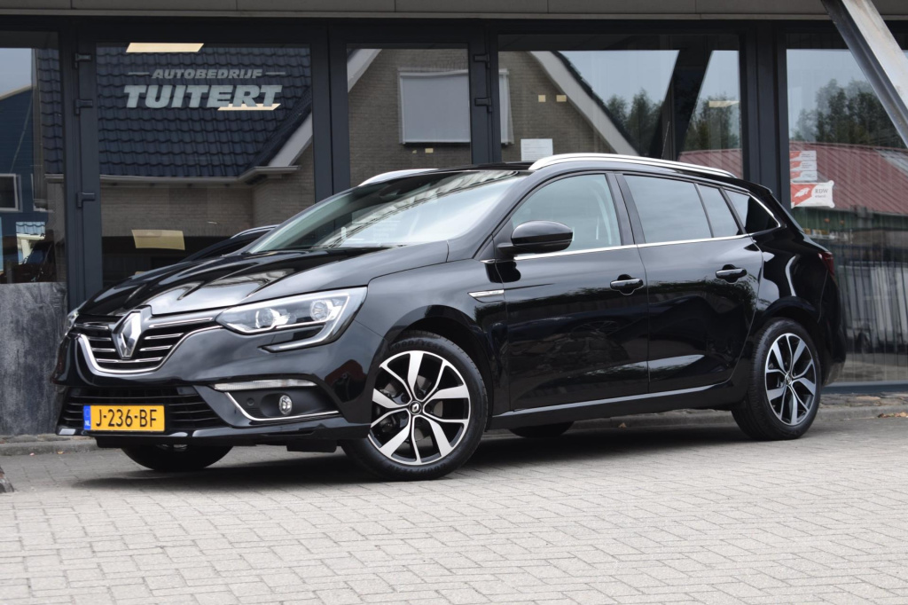 Renault Megane 1.3 tce bose | schuifdak | apple carplay | camera | adaptieve cruise controle | nap | android auto