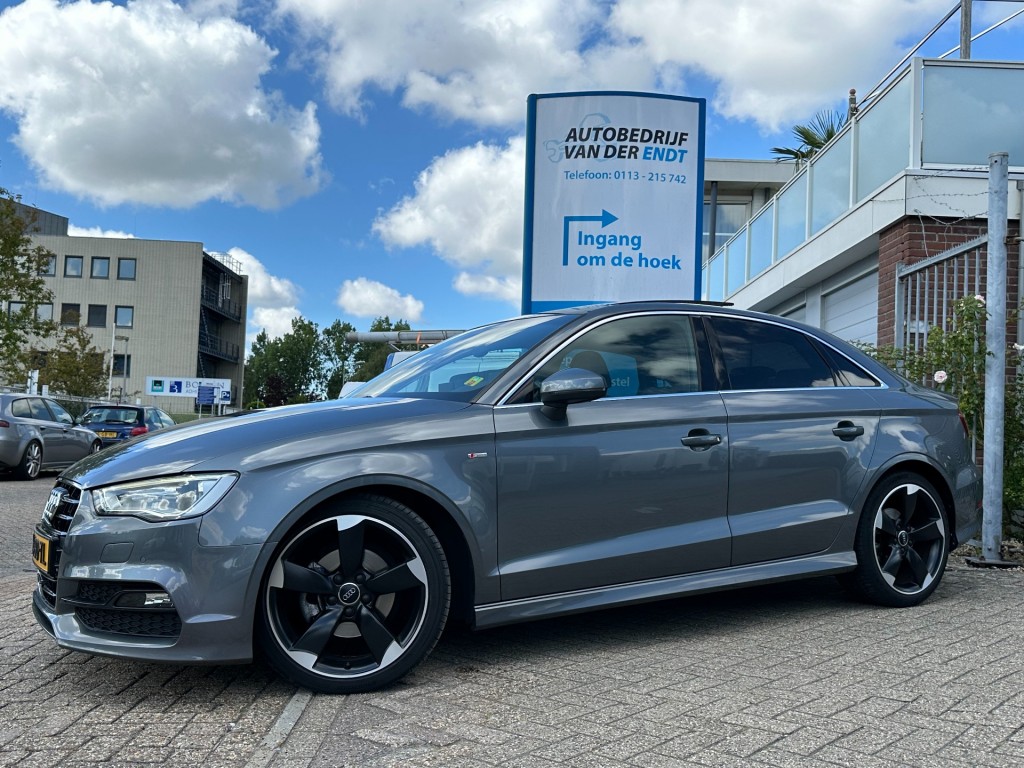 Audi A3 1.4 tfsi pro line plus 3x s-line pano trekhaak mmi plus acc + blis