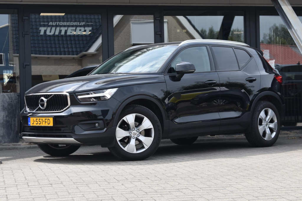 Volvo XC40 1.5 t3 leder | stuur en stoelverwarming | camera | apple carplay | android auto| adaptieve cruise controle | bliss