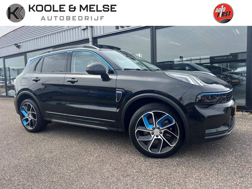Lynk & Co 01 1.5 261pk plug in hybrid , panodak , adaptive cc , 360gr camera