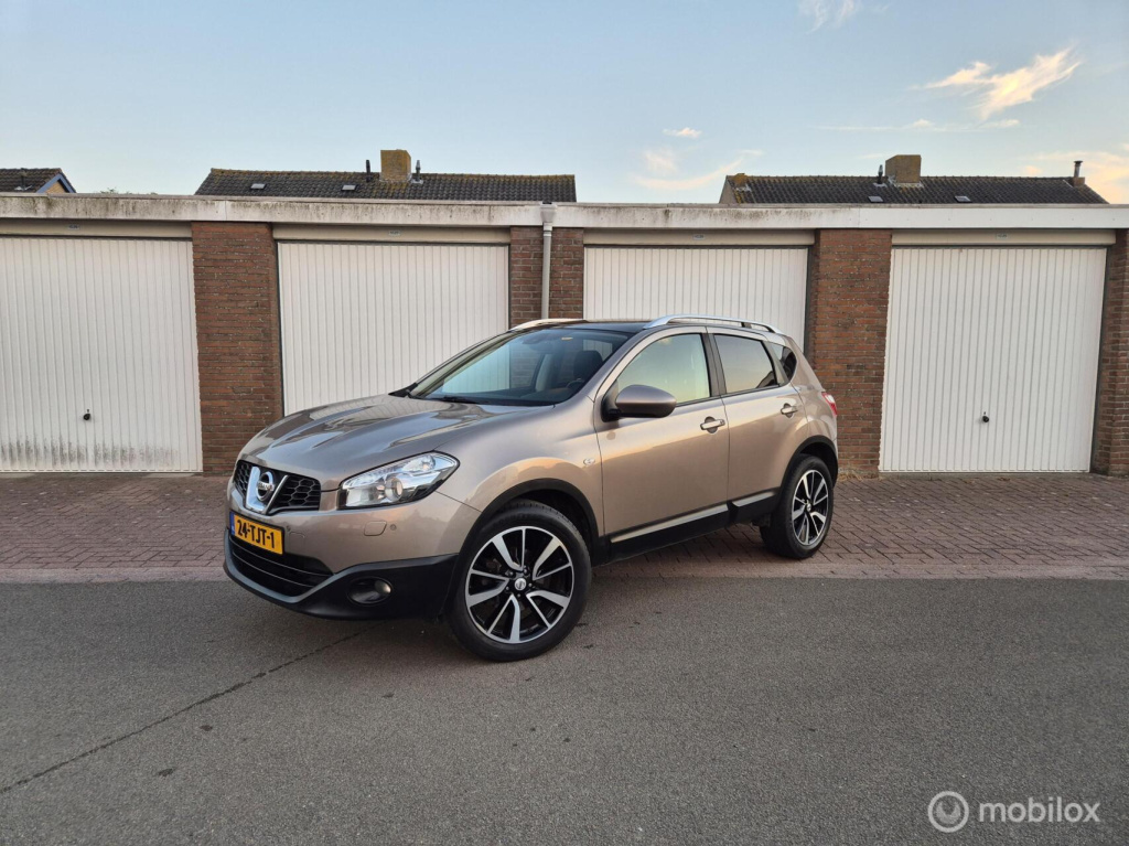 Nissan Qashqai 2.0 tekna / origineel nederlands / automaat / achteruitrijcamera / bose / trekhaak / stoelverwarming / cruisecontrol
