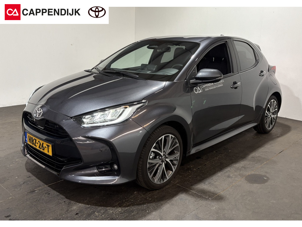Toyota Yaris | demo | 1.5 hybrid 130 executive | bsm | navi | camera |