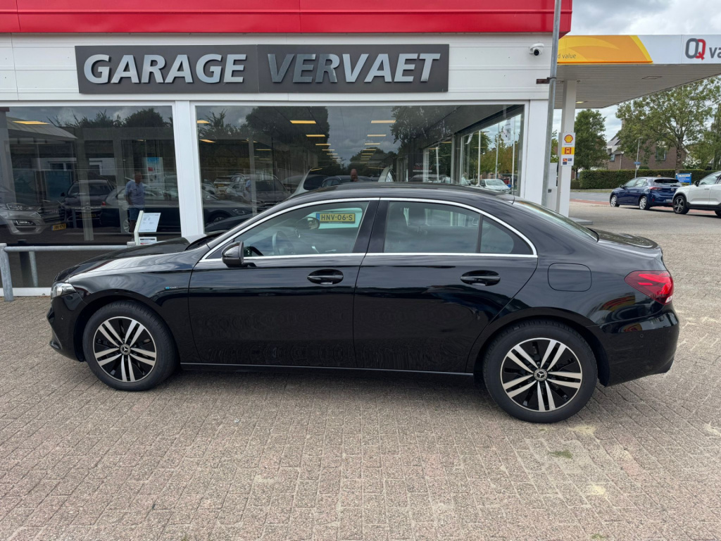Mercedes-Benz A-Klasse 250 e business solution luxury limited