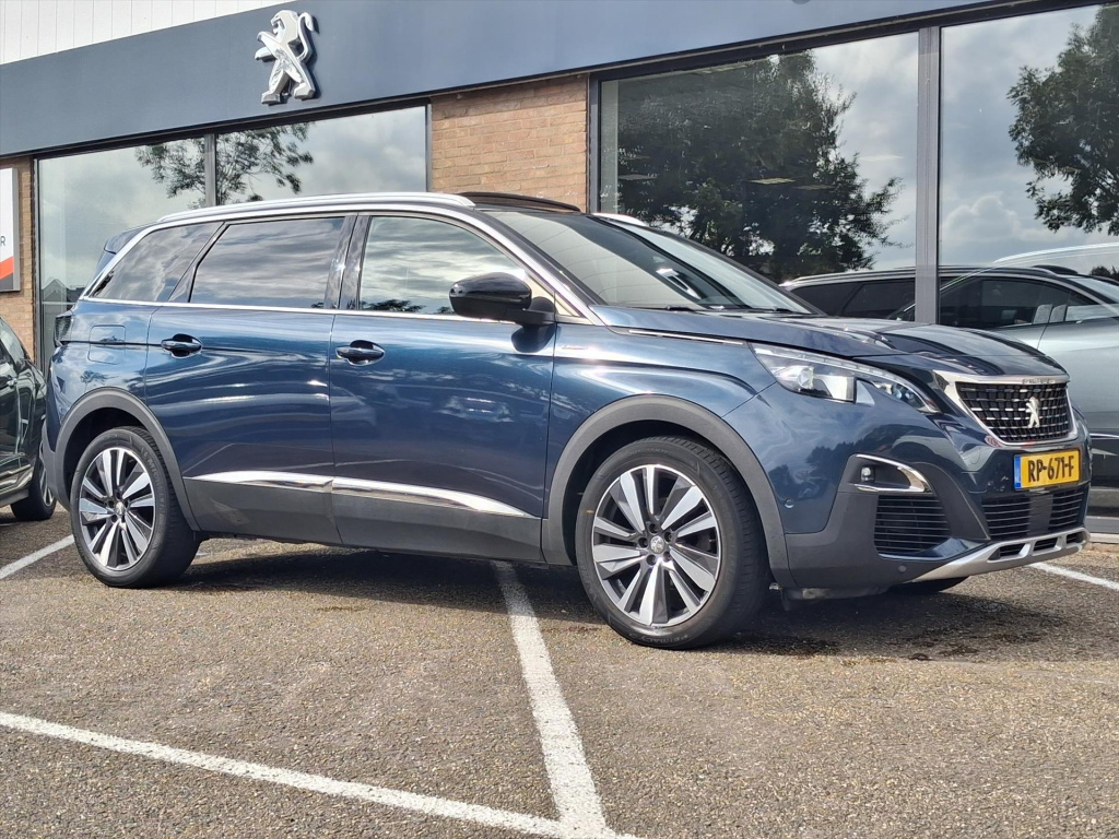 Peugeot 5008 1.2 pt 130pk s&s gt-line 7p navigatie | trekhaak | apple carplay & android auto | panoramisch schuifdak | elektrische kofferklep | keyless | p-hulp