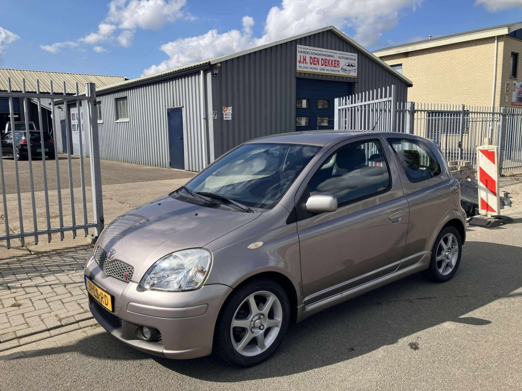Toyota Yaris 1.5 vvt-i t sport