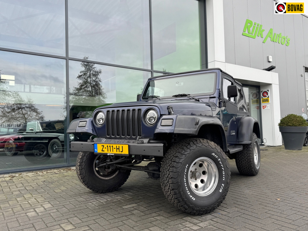Jeep Wrangler 2.5i softtop + hardtop