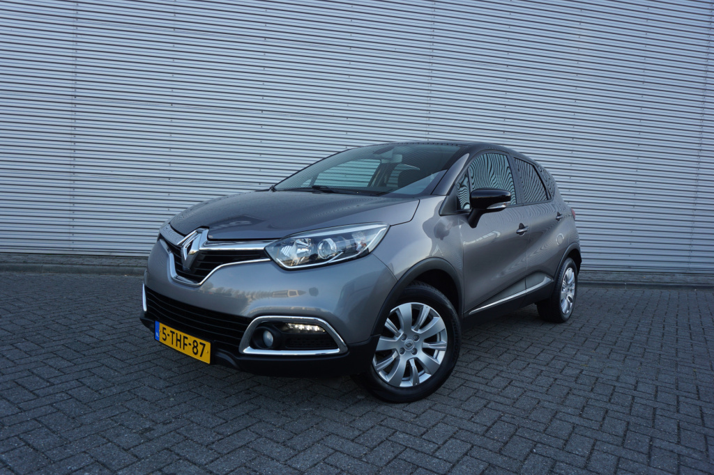 Renault Captur 0.9 tce dynamique airco / navi / parkeers. / lm velgen / trekhaak / nap