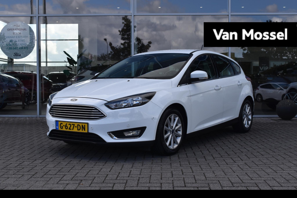 Ford Focus 1.0 titanium | cruise control | trekhaak | achteruitrijcamera | dodehoekdetectie | parkeersensoren | apple carplay/ android auto |
