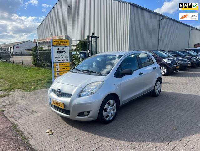 Toyota Yaris 1.0 vvti cool