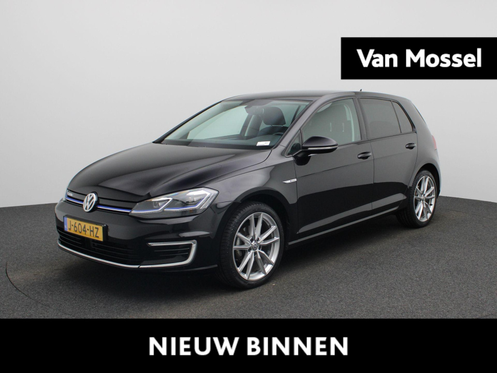 Volkswagen E-golf e-dition | automaat | lmv | navigatie | parkeer sensoren | climate control | dab | apple carplay | adaptive cruise