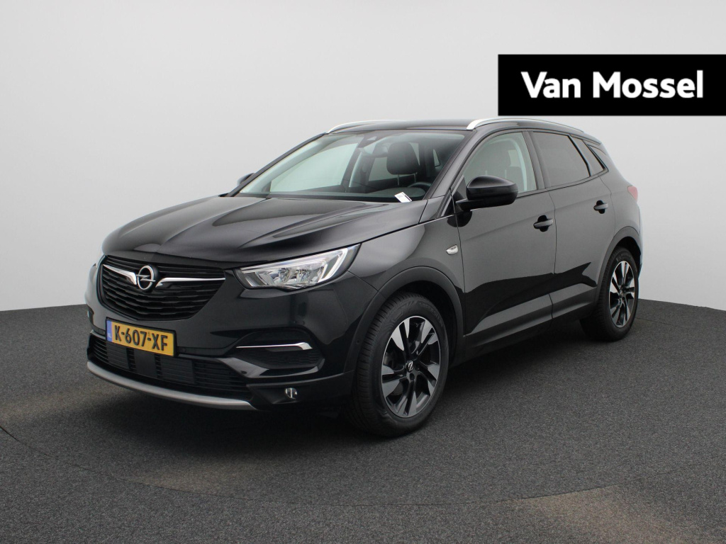 Opel Grandland X 1.2 turbo elegance | automaat | trekhaak | lmv | parkeer sensoren | navigatie | apple carplay | stoel verwarming | climate control | camera |