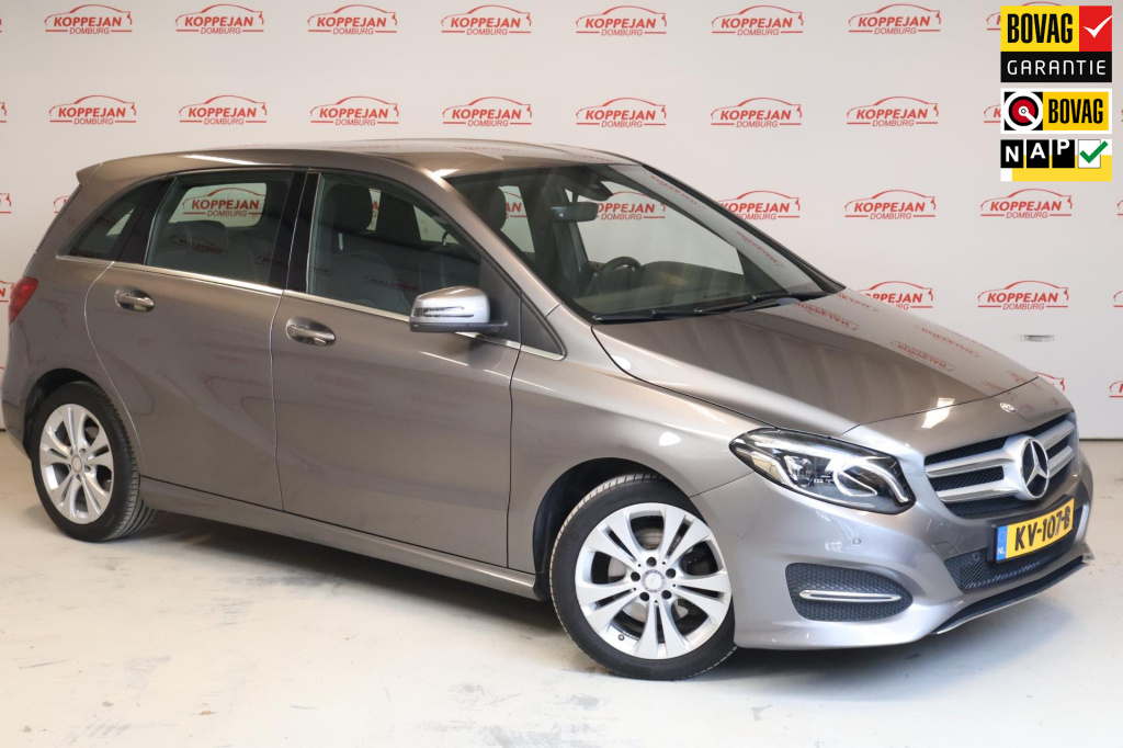 Mercedes-Benz B-Klasse 180 ambition nl auto,camera, wegdraaibare trekhaak, led,