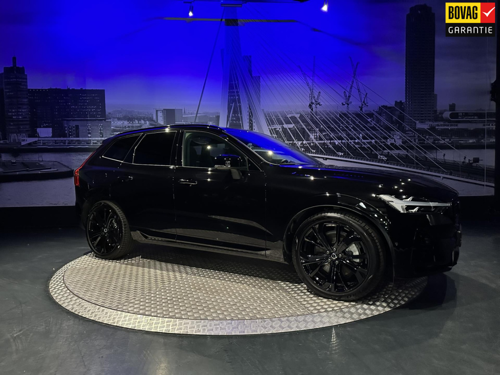 Volvo XC60 2.0 t8 plug-in hybrid awd plus black edition *luchtvering*hud*b&w*