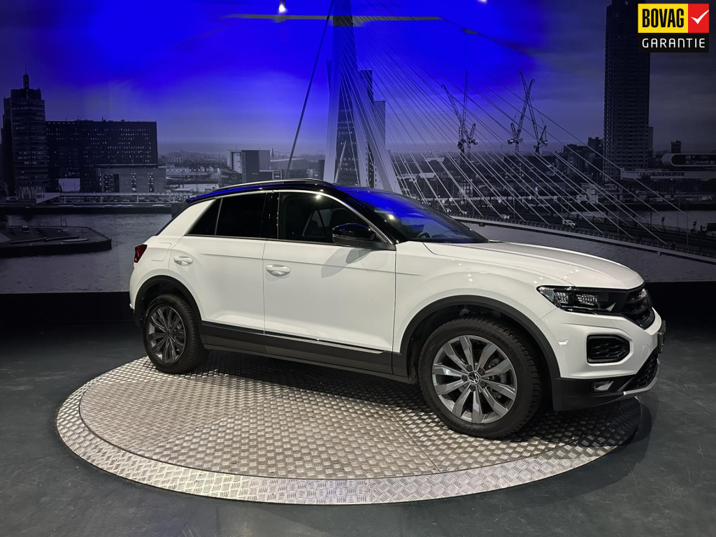 Volkswagen T-roc 1.5 tsi sport *pano*acc*camera*
