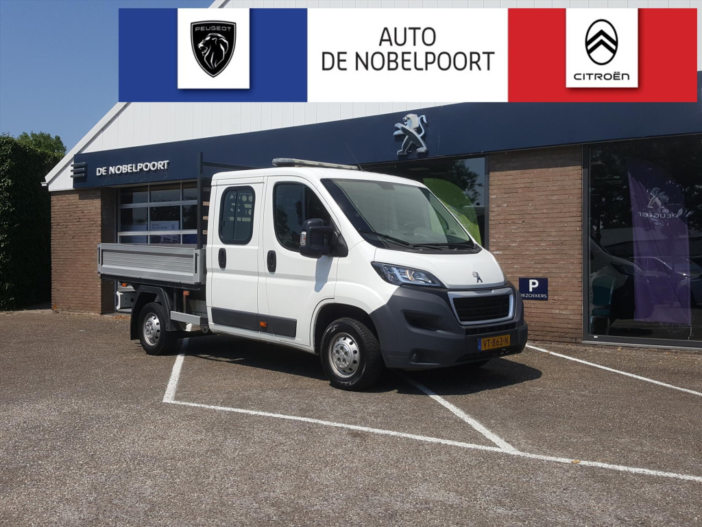 Peugeot Boxer chassisdubbelcabine 3500kg 2.2hdi-130pk dubbele cabine 7persoons | open laadbak | airco | trekhaak | bluetooth | radio & cd-speler