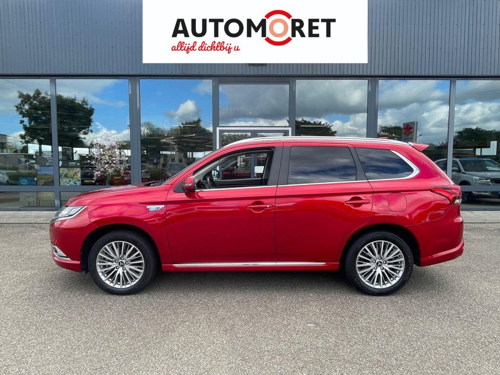 Mitsubishi Outlander 2.4 phev intense+ plug in hybride automaat