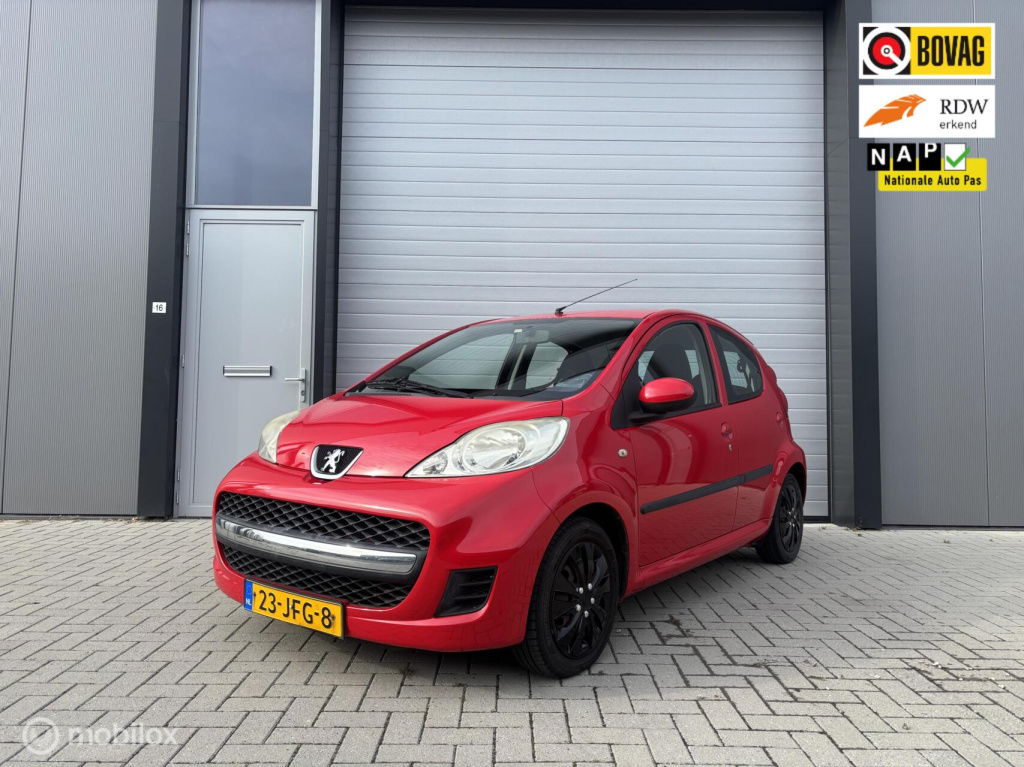 Peugeot 107 1.0-12v sublime