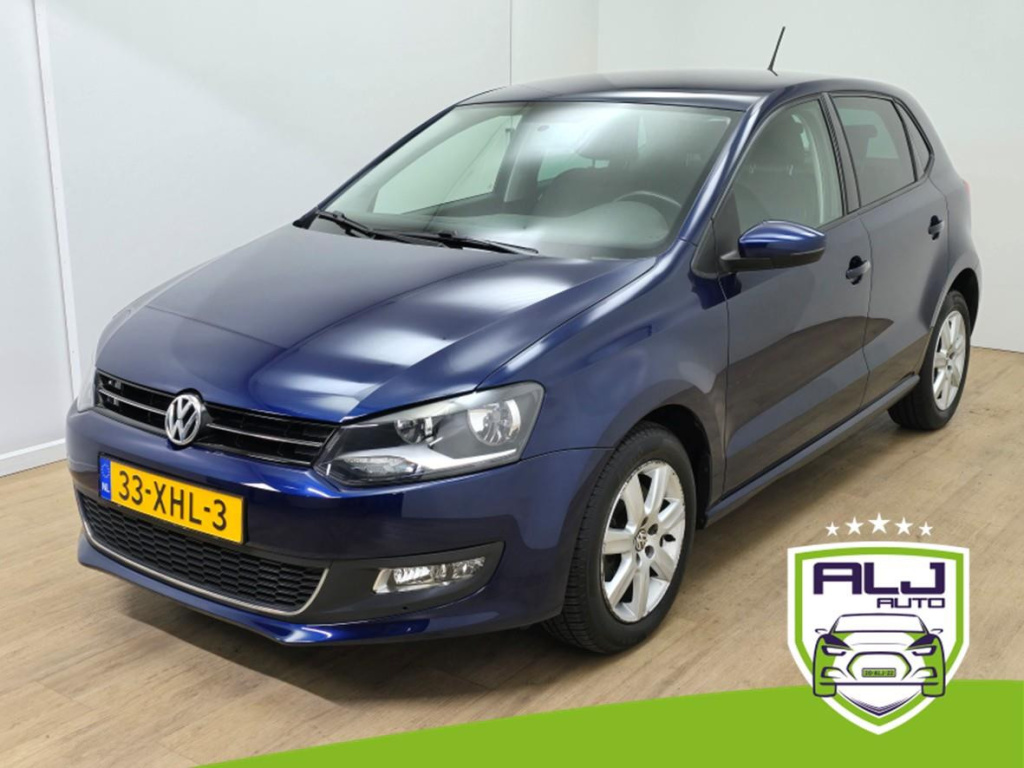 Volkswagen Polo occasion 1.2 tsi highline automaat met 103000km! | tweedehands volkswagen polo in donkerblauw | clima airco | alum