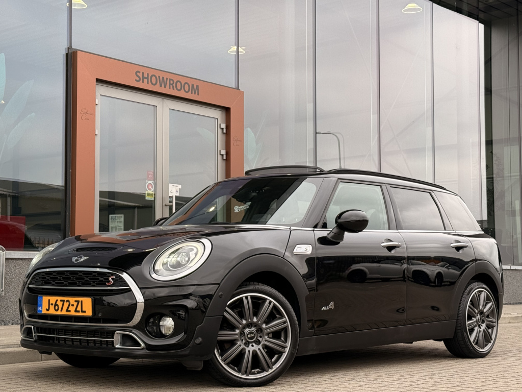 Mini Clubman mini 2.0 cooper s all4 chili serious business | leder | pano | harman kardon | achteruitrijcamera | stoelverwarming |