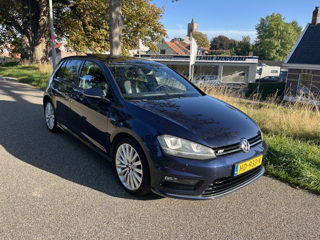 Volkswagen Golf 1.4 tsi act bns ed r-line