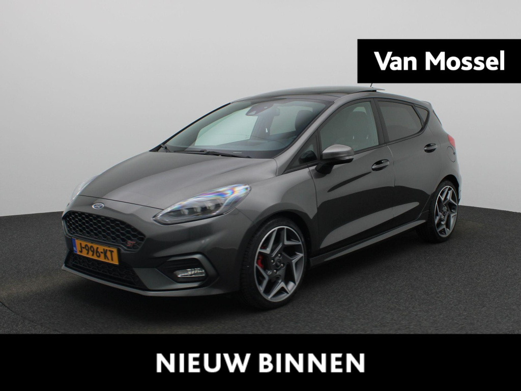 Ford Fiesta 1.5 ecoboost st-3 panoramadak | winterpack | b&o soundsystem | recaro stoelen |  navigatie | camera | 18'inch | dab | cruise |