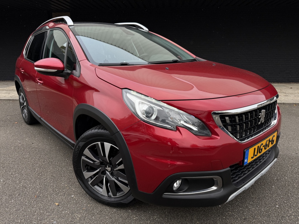 Peugeot 2008 1.2 puretech allure // 29.000km! //