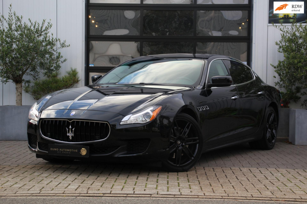 Maserati Quattroporte 3.0 s q4 411pk - leder - flippers - schuifkantel - navi - 20inch - pdc + camera - alcantara hemel-dealer oh!