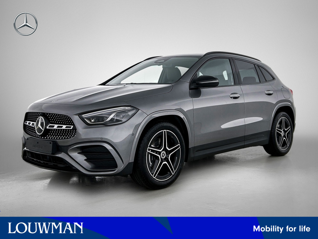 Mercedes-Benz Gla-klasse 180 business solution amg | nightpakket | trekhaak | smartphone integratie | panoramaschuifdak | stoelverwarming | multibeam led | keyless-go comfortpakket |