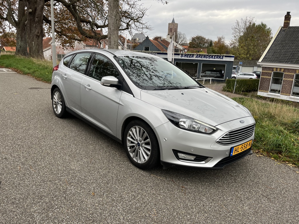 Ford Focus 1.0 titanium edition