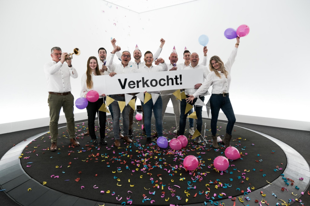 Citroen C4 puretech 130 feel pack | camera | head-up display | navigatie | parkeersensoren