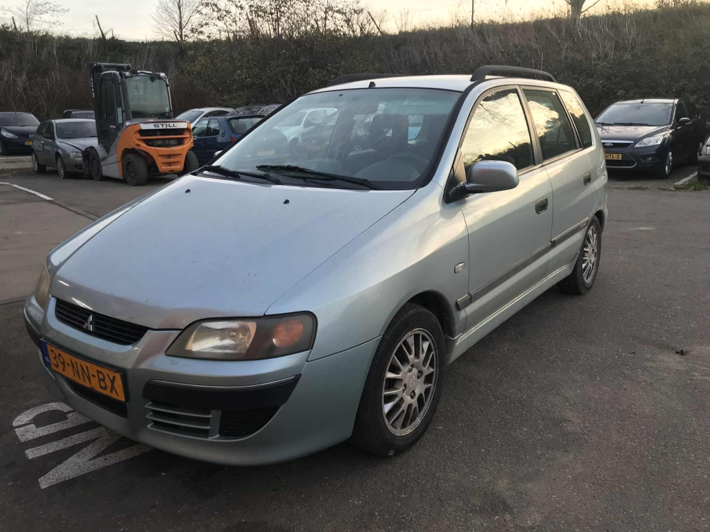 Mitsubishi Space Star 1.6 shogun se