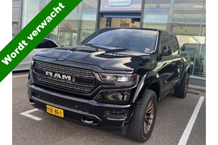 Ram 1500 4 x 4 l crew cab limited 10th anniversary l lpg l panoramadak l head- up l trekhaak l europa navigatie l led l camera l harman kardon l wegklapbare treeplanken l airco l