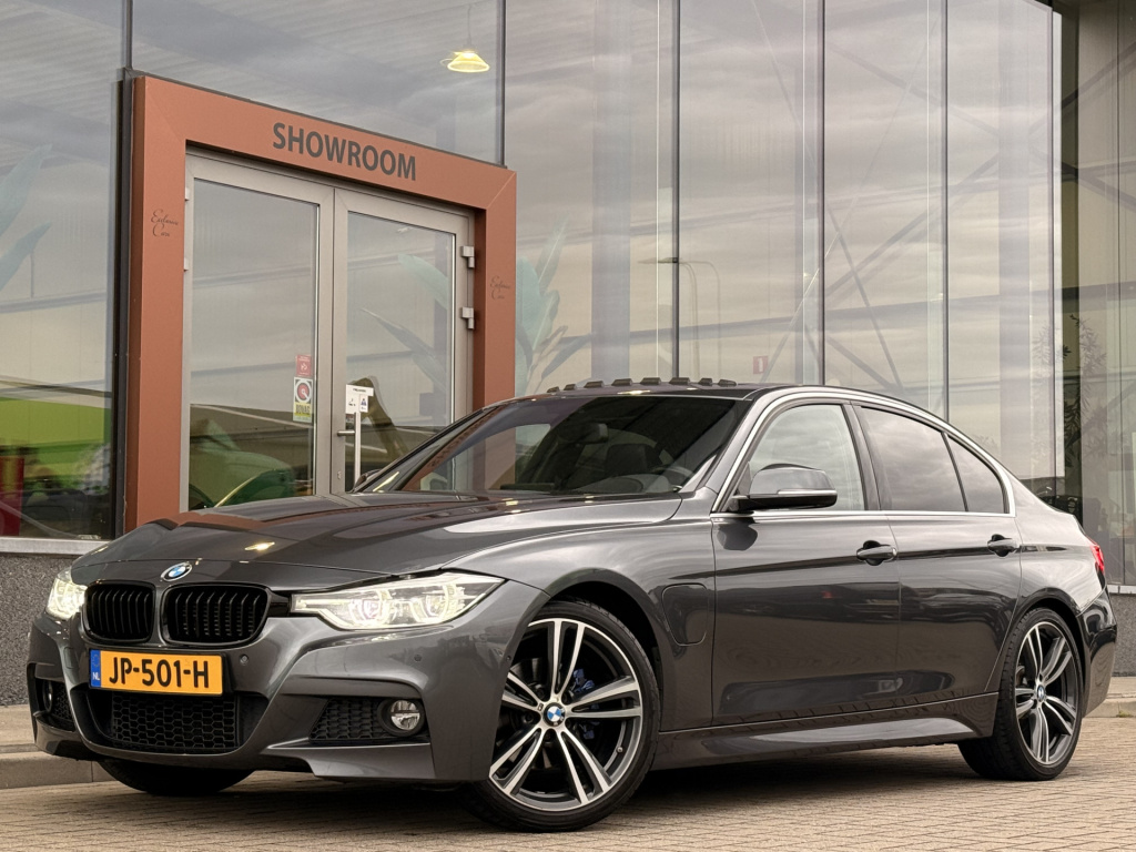 BMW 3-serie 330e m-sport | head-up | cruise | stoelverwarming | 360 | leder | schuif/kantel | harman/kardon |