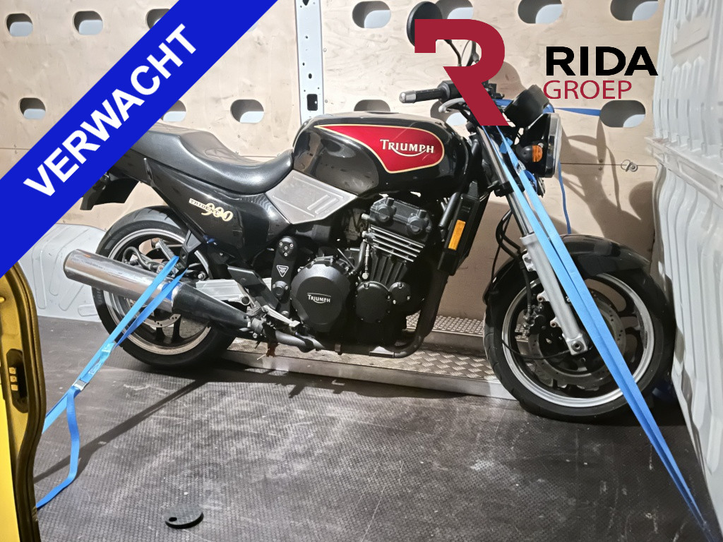 Triumph Onbekend tour | werkplaats trident 900