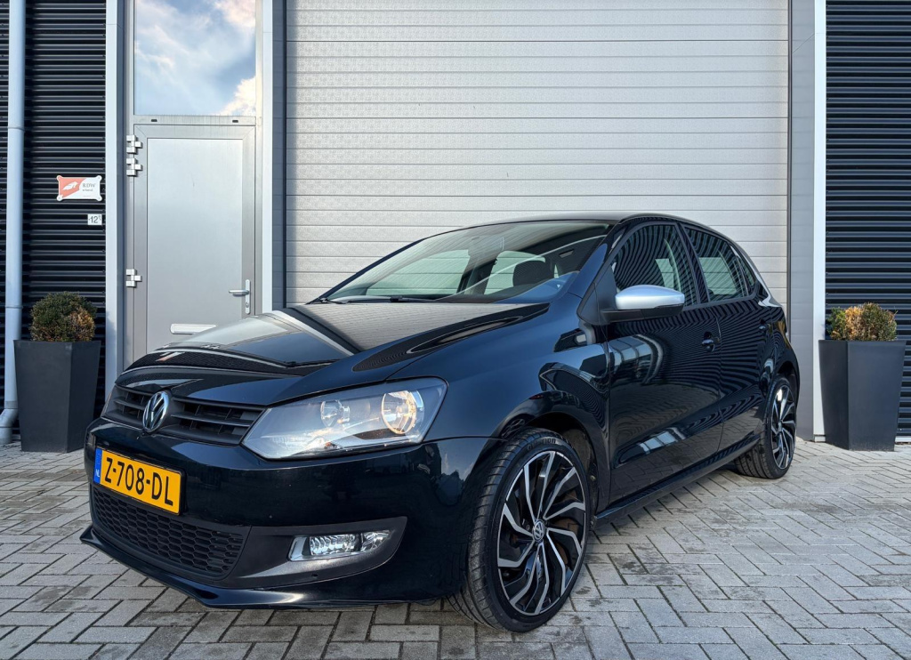 Volkswagen Polo 1.4-16v comfortline/lichtmetaal/carplay/airco/black edition/